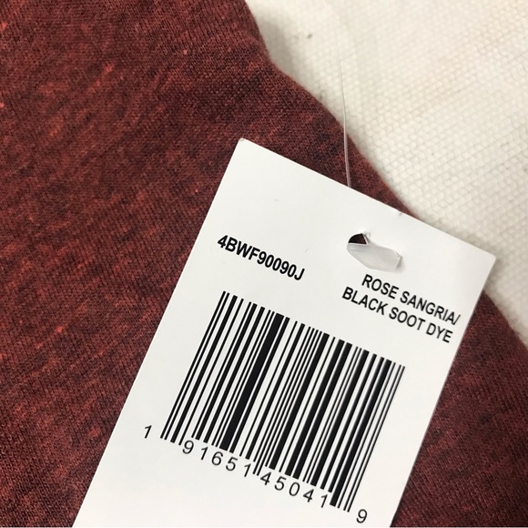 Wakanda Forever T-shirt Black Panther Top Tee Size S Short Sleeve Red Soot New - Picture 4 of 5